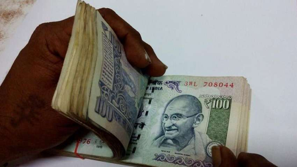EXCLUSIVE : 7th Pay commission: સરકારે સ્વિકારી માંગો, આ કર્મચારીએ ટાળી દીધું મોટું આંદોલન EXCLUSIVE : 7th Pay commission: સરકારે સ્વિકારી માંગો, આ કર્મચારીએ ટાળી દીધું મોટું આંદોલન
