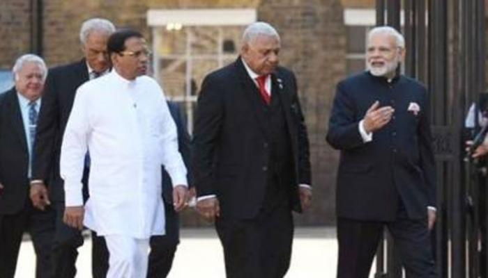 લંડનમાં CHOGM સમિટ માટે પહોંચ્યા PM, થેરેસા મેએ કર્યું સ્વાગત લંડનમાં CHOGM સમિટ માટે પહોંચ્યા PM, થેરેસા મેએ કર્યું સ્વાગત