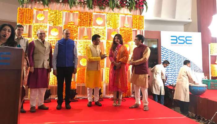 મૂહૂર્તના સોદાઃ સંવત 2075ના પ્રથમ દિવસે રોકાણકારોની સંપત્તિમાં 1.17 લાખ કરોડનો વધારો મૂહૂર્તના સોદાઃ સંવત 2075ના પ્રથમ દિવસે રોકાણકારોની સંપત્તિમાં 1.17 લાખ કરોડનો વધારો