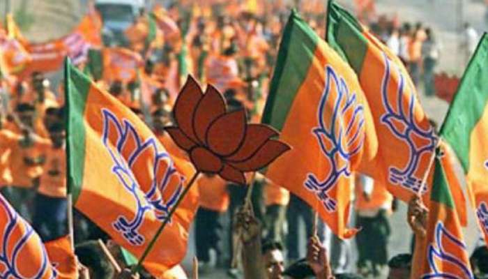 રાજસ્થાન વિધાનસભા ચૂંટણી 2018 : ભાજપે ખોલ્યા ઉમેદવારના છેલ્લા પત્તા... રાજસ્થાન વિધાનસભા ચૂંટણી 2018 : ભાજપે ખોલ્યા ઉમેદવારના છેલ્લા પત્તા...