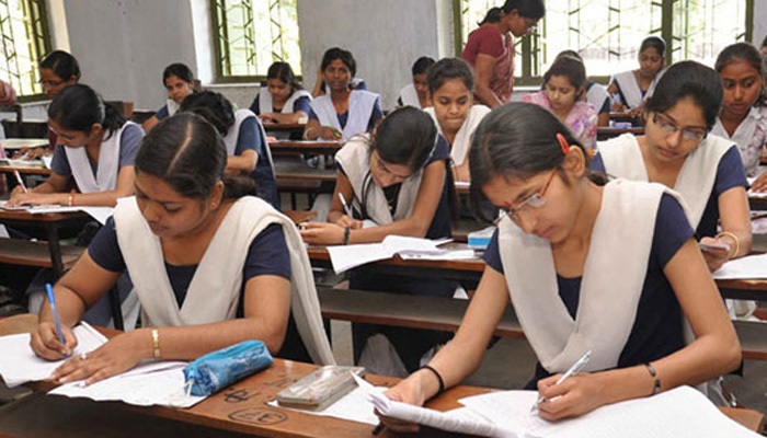 10-ம் வகுப்பு தேர்வு முடிவு: ரேங்க் பட்டியல் வெளியிட தடை 10-ம் வகுப்பு தேர்வு முடிவு: ரேங்க் பட்டியல் வெளியிட தடை