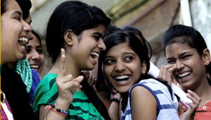 10-ம் வகுப்பு தேர்வு: இந்த ஆண்டும் மாணவிகளே முன்னிலை 10-ம் வகுப்பு தேர்வு: இந்த ஆண்டும் மாணவிகளே முன்னிலை