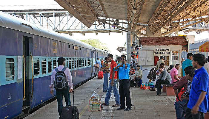 நாடு முழுவதும் புதிய ரயில்கள்: தமிழகத்திற்கு மீண்டும் ஏமாற்றம்!! நாடு முழுவதும் புதிய ரயில்கள்: தமிழகத்திற்கு மீண்டும் ஏமாற்றம்!!