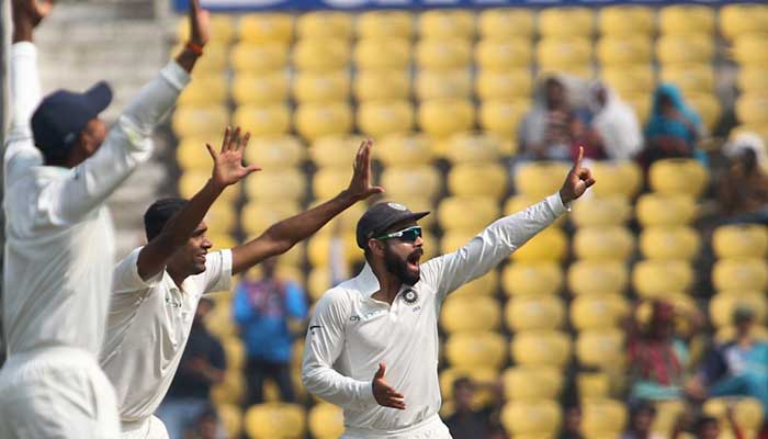 #INDvsSL 5_வது நாள் ஆட்டம்: 5 விக்கெட் தூரத்தில் இந்தியாவின் வெற்றி!! #INDvsSL 5_வது நாள் ஆட்டம்: 5 விக்கெட் தூரத்தில் இந்தியாவின் வெற்றி!!