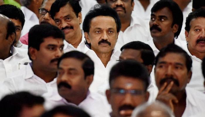 சட்டப்பேரவை எதிர்க்கட்சித் தலைவராகிறார் மு.க.ஸ்டாலின்:- சட்டப்பேரவை எதிர்க்கட்சித் தலைவராகிறார் மு.க.ஸ்டாலின்:-