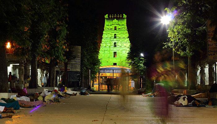 12 ஜோதிர்லிங்க கோவில்களில் ஒன்று- ஸ்ரீசைலம் 12 ஜோதிர்லிங்க கோவில்களில் ஒன்று- ஸ்ரீசைலம்