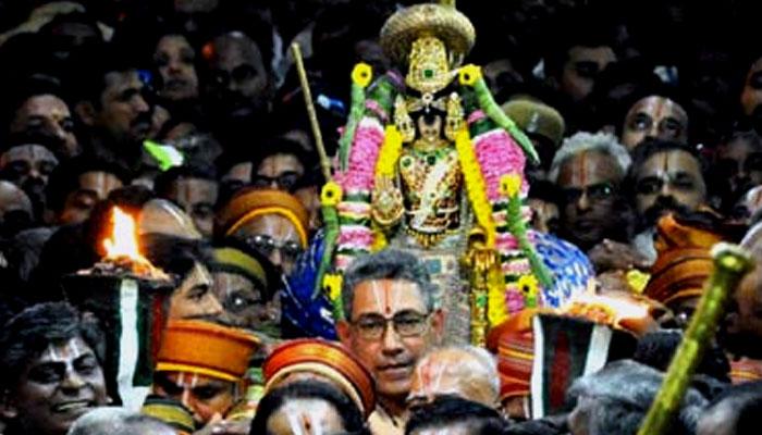 ரெங்கநாதர் கோவிலில் சொர்க்கவாசல் திறக்கப்பட்டது ரெங்கநாதர் கோவிலில் சொர்க்கவாசல் திறக்கப்பட்டது