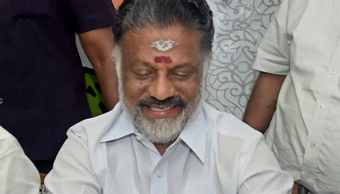 ஜல்லிக்கட்டு: இன்று மாலை முதல்வர் மதுரை பயணம்!! ஜல்லிக்கட்டு: இன்று மாலை முதல்வர் மதுரை பயணம்!!