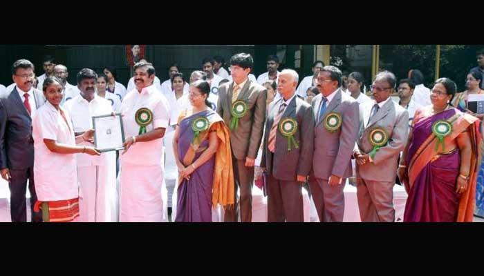 உதவி மருத்துவர்களுக்கு பணி நியமன ஆணை வழங்கினார் தமிழக முதல்வர் உதவி மருத்துவர்களுக்கு பணி நியமன ஆணை வழங்கினார் தமிழக முதல்வர்