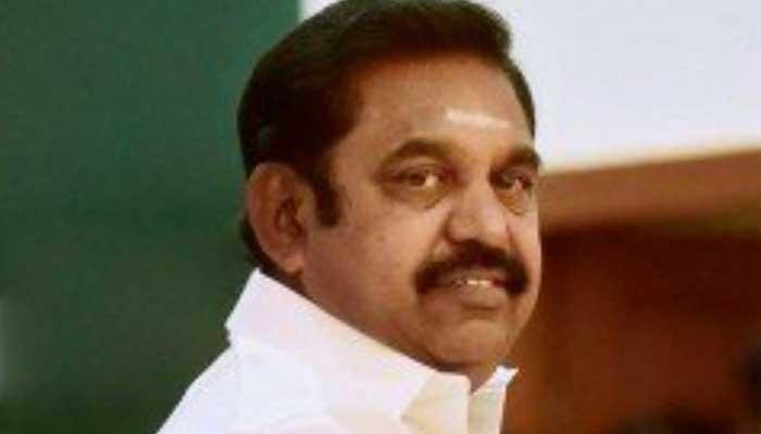 உயிரிழந்த காவல் துறை குடும்பத்தினருக்கு தலா ரூ 3 லட்சம் நிதி வழங்கிய முதல்வர் உயிரிழந்த காவல் துறை குடும்பத்தினருக்கு தலா ரூ 3 லட்சம் நிதி வழங்கிய முதல்வர்