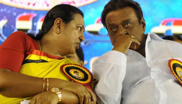 ஆளுநர் மாளிகை முற்றுக்கை: விஜயகாந்த், பிரேமலதா கைது ஆளுநர் மாளிகை முற்றுக்கை: விஜயகாந்த், பிரேமலதா கைது