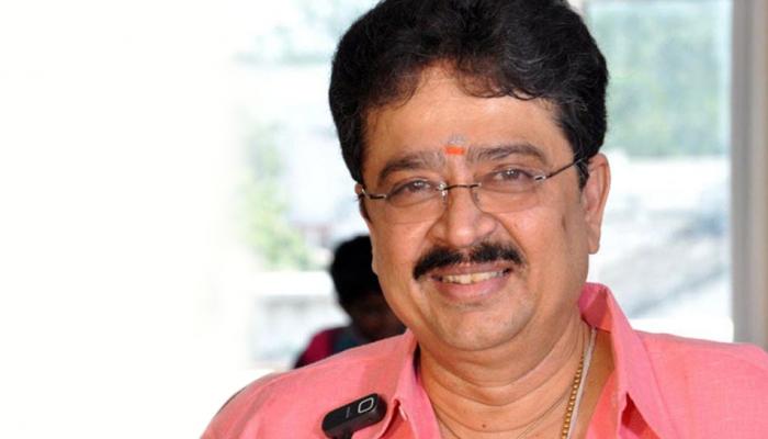 பத்திரிக்கையாளர் விவகாரம்: SV சேகர் மீது 4 பிரிவில் வழக்கு! பத்திரிக்கையாளர் விவகாரம்: SV சேகர் மீது 4 பிரிவில் வழக்கு!