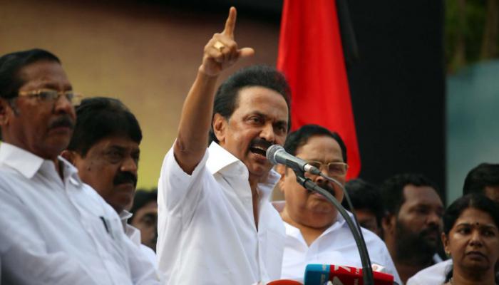 #CauveryIssue: ஸ்டாலின் தலைமையில் தமிழகத்தில் இன்று மனித சங்கிலி! #CauveryIssue: ஸ்டாலின் தலைமையில் தமிழகத்தில் இன்று மனித சங்கிலி!