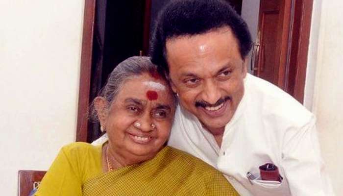 ஸ்டாலின் தாயார் தயாளு அம்மாள் மருத்துவமனையில் அனுமதி... ஸ்டாலின் தாயார் தயாளு அம்மாள் மருத்துவமனையில் அனுமதி...