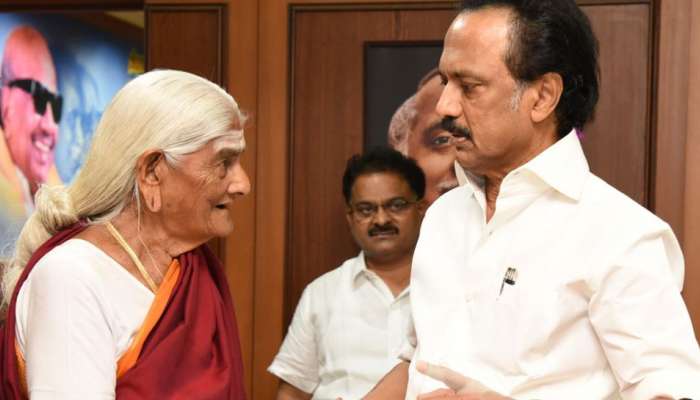 திமுகவின் மூத்த உறுப்பினர் 103 வயது மூதாட்டி ரங்கம்மாள் ஸ்டாலினை சந்தித்தார் திமுகவின் மூத்த உறுப்பினர் 103 வயது மூதாட்டி ரங்கம்மாள் ஸ்டாலினை சந்தித்தார்