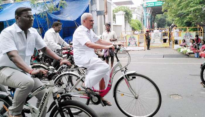 பெட்ரோல் விலை உயர்வில் இருந்து தப்பிக்க புதுவை அரசின் புதுவழி! பெட்ரோல் விலை உயர்வில் இருந்து தப்பிக்க புதுவை அரசின் புதுவழி!