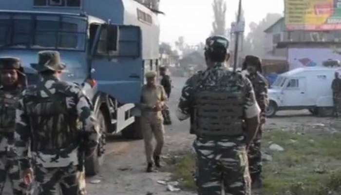 ஜம்மு காஷ்மீர்: CRPF முகாம் மீது தீவிரவாதிகள் தாக்குதல்!! ஜம்மு காஷ்மீர்: CRPF முகாம் மீது தீவிரவாதிகள் தாக்குதல்!!