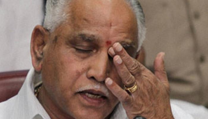 రాజీనామాకు ముందు ఉద్వేగానికి గురైన బీఎస్ యడ్యూరప్ప రాజీనామాకు ముందు ఉద్వేగానికి గురైన బీఎస్ యడ్యూరప్ప
